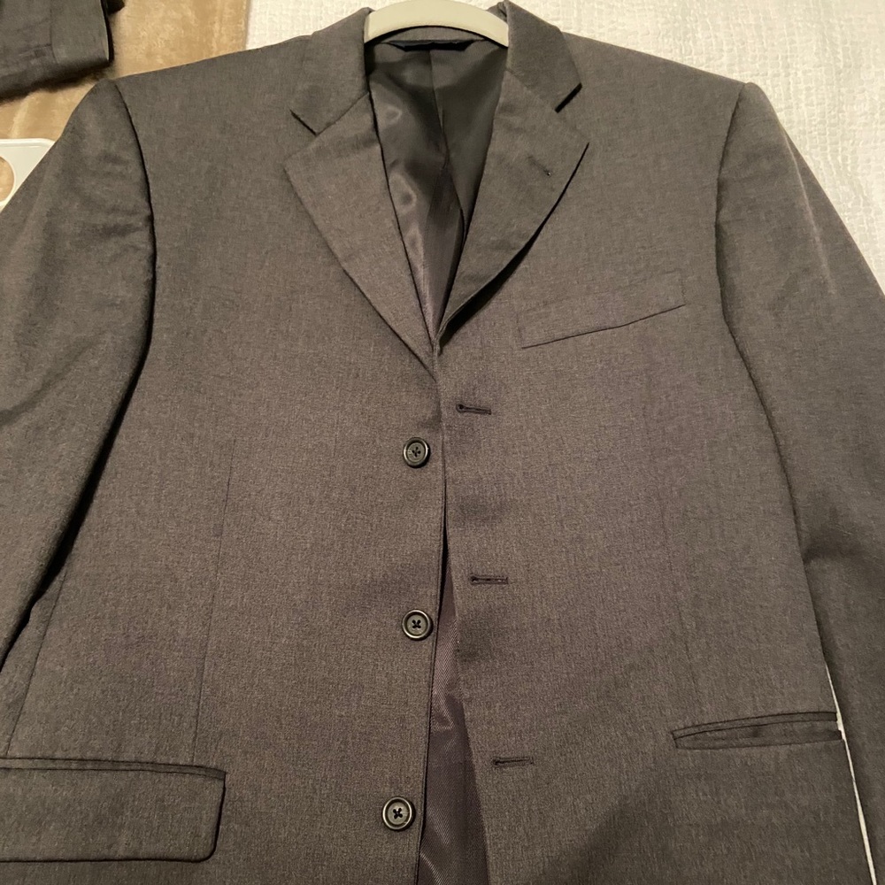 Burberry Grey Men’s Suit 39R Used